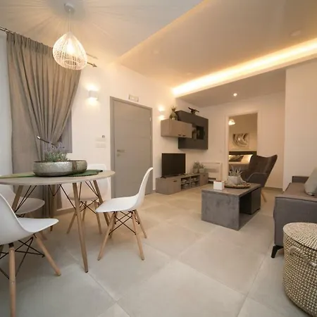 Kamara Santorini
